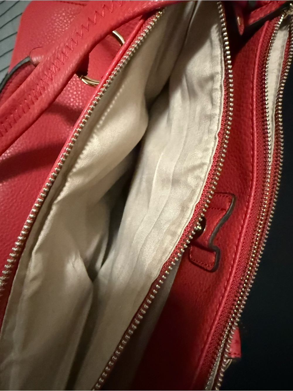 Red Structured Hobo Tote with Gold-Tone Lock - Picture 4 of 6